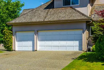 Golden Garage Door Service Tacoma, WA 253-269-7550 - custom-cont-gdr-18m